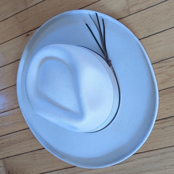 Jeanne Simmons Fedora - Picture 2 of 6